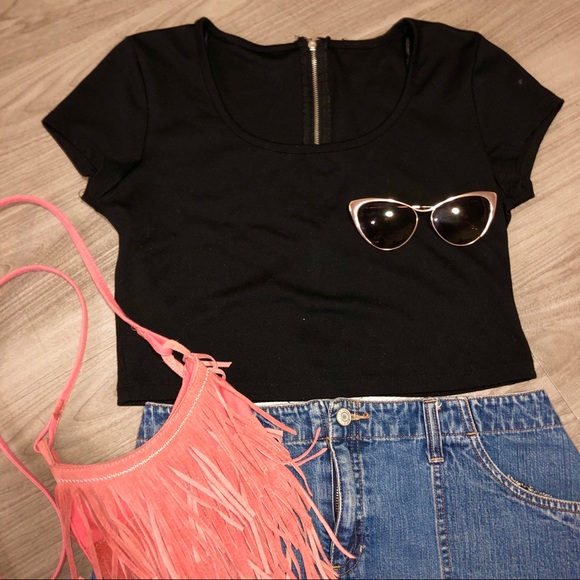 ZARA reverse crop top - Picture 1 of 7